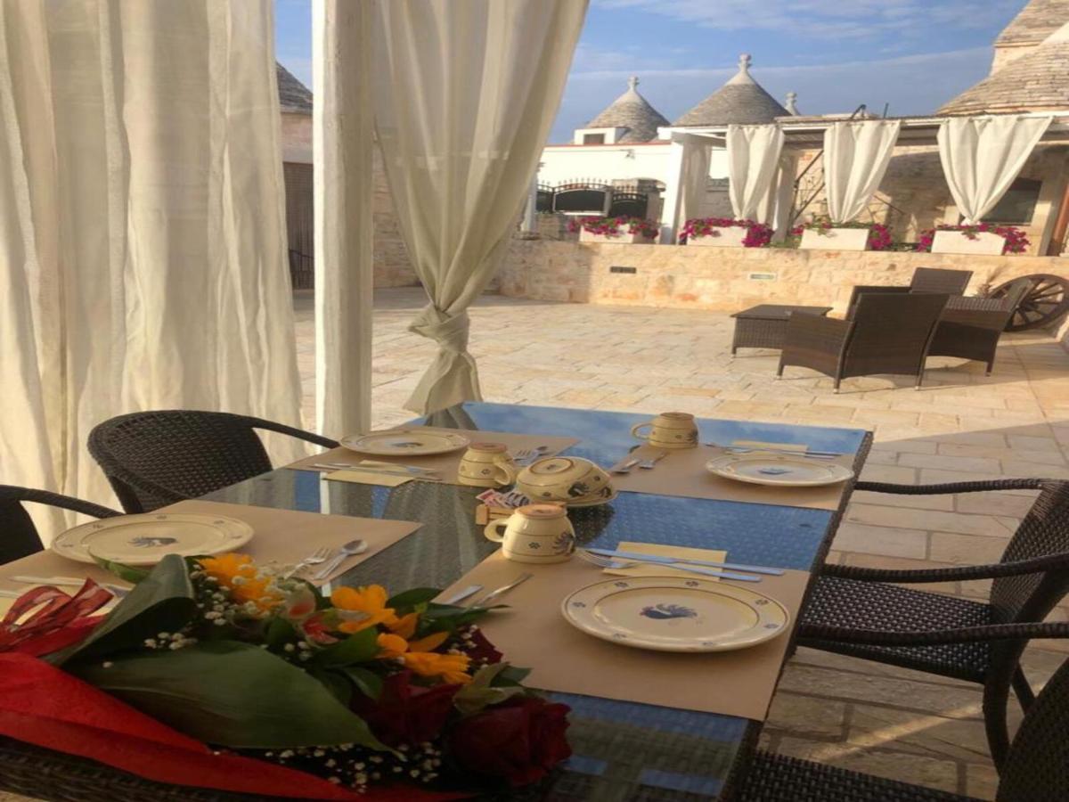 Trulli Isago Bed & Breakfast Locorotondo Bagian luar foto