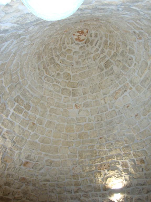 Trulli Isago Bed & Breakfast Locorotondo Bagian luar foto
