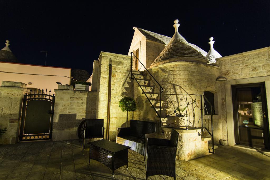 Trulli Isago Bed & Breakfast Locorotondo Bagian luar foto
