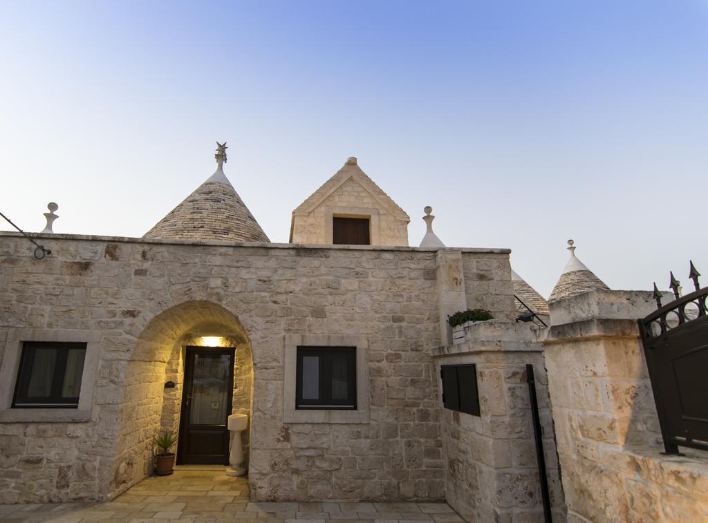 Trulli Isago Bed & Breakfast Locorotondo Bagian luar foto